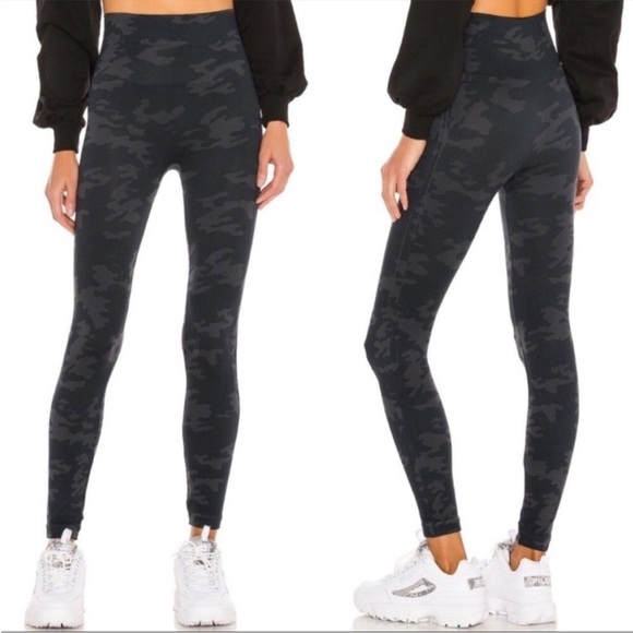 Spanx Look at Me Now Seemless Green Camo Legging Sz Large - Picture 2 of 14